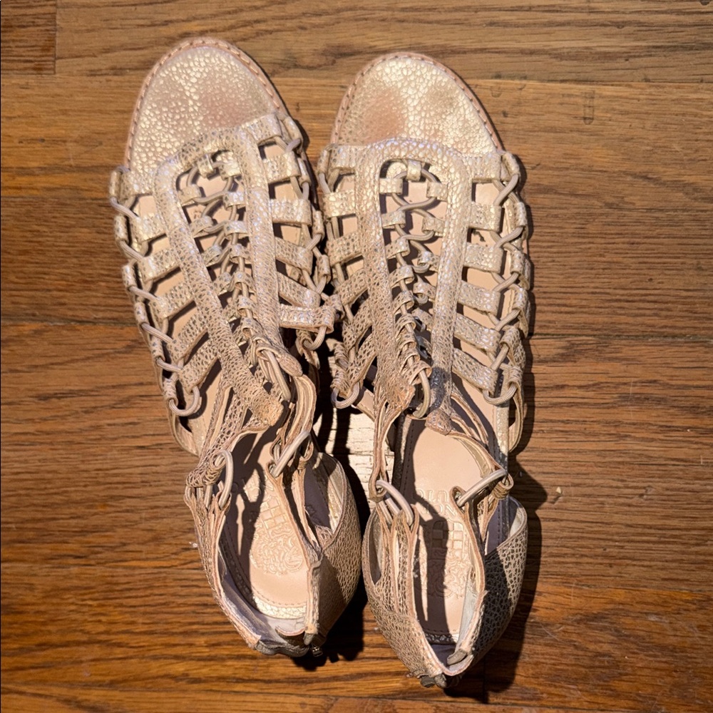 Vince Camuto Textured Tan Sandals